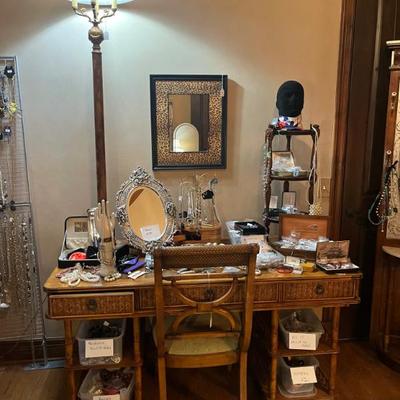 Sale Photo Thumbnail #28