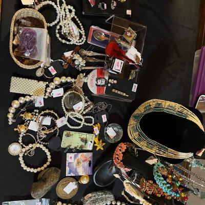 Sale Photo Thumbnail #27