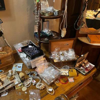 Sale Photo Thumbnail #22