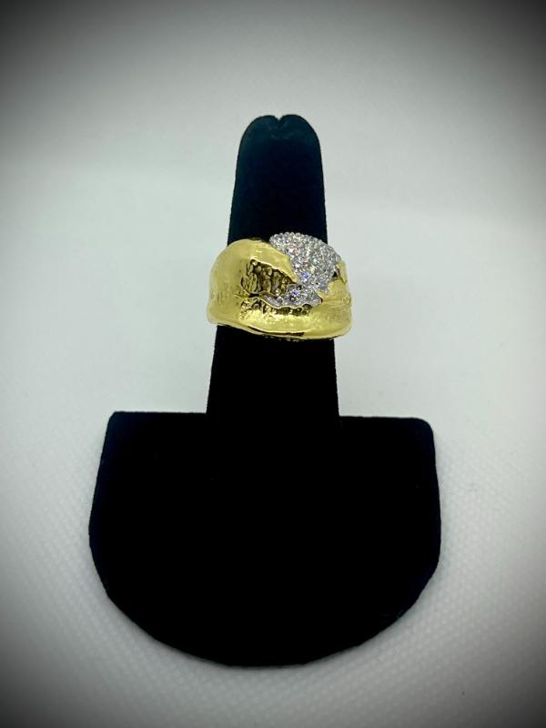 Sale Photo Thumbnail #110