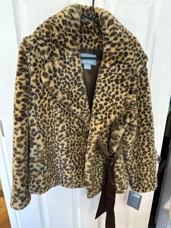 Sale Photo Thumbnail #4