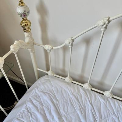 Sale Photo Thumbnail #77