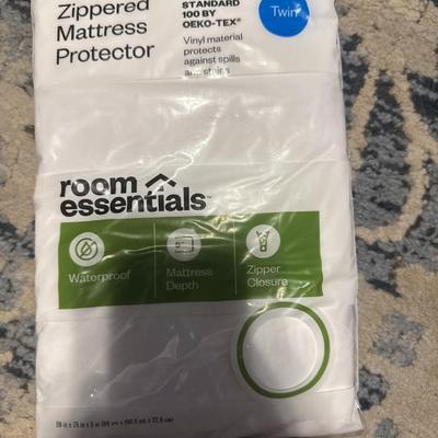 Sale Photo Thumbnail #154