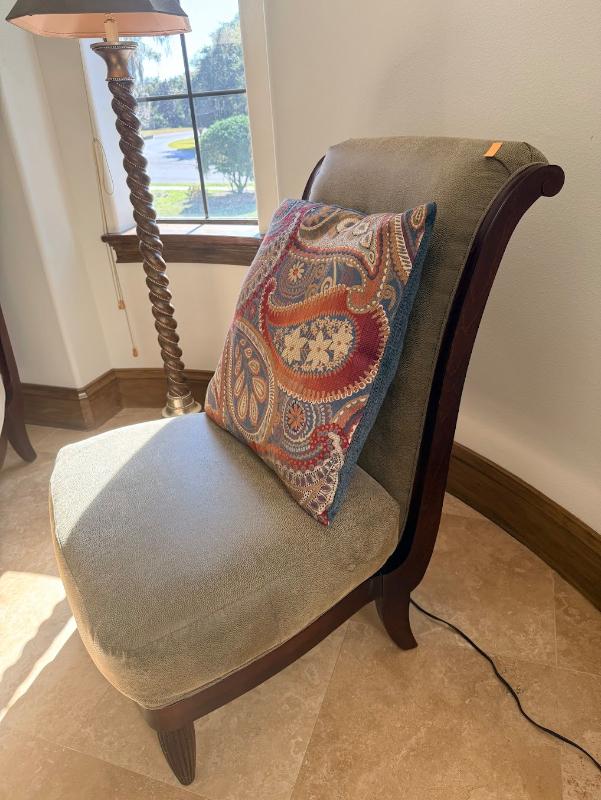 Sale Photo Thumbnail #33