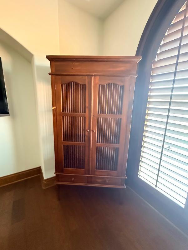 Sale Photo Thumbnail #41