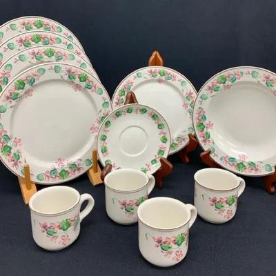 Country Flower By Royal China #1 (20 Pieces)