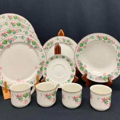 Country Flowers By Royal China #2 (20 Pieces)