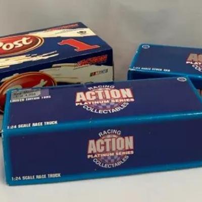 Action Racing 1:24 Limited Edition Collectible Die-Casts- John Andretti, Dale Jarrett, Kanji Momota 