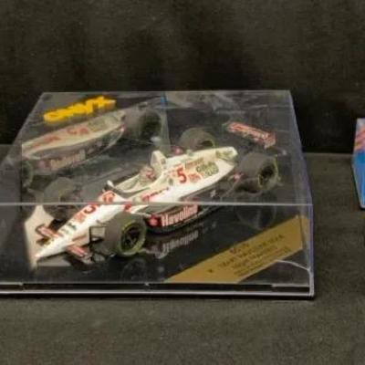 Collectible Indy Cars By Onyx And Paul’s Model Art (4) In Case