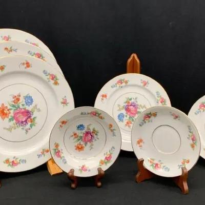 Noritake Made in Occupied Japan Floral Pattern #5- Bone China Extra Pieces (25 Pieces)