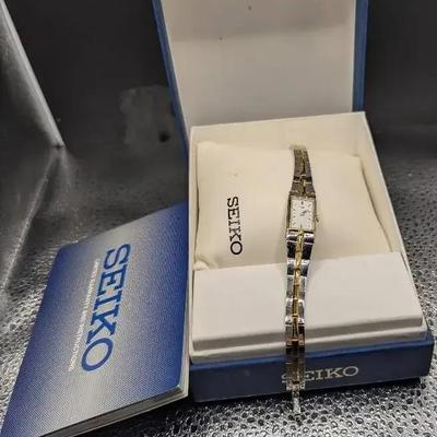 Seiko New In Box 2E20-7479 287590