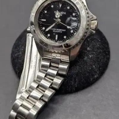 Gruen Quartz 214-2015 Watch 