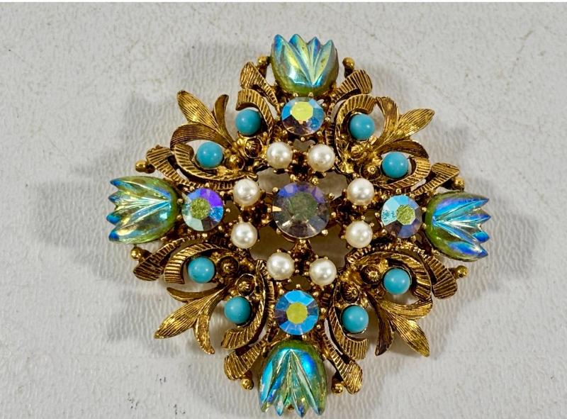 Sale Photo Thumbnail #25