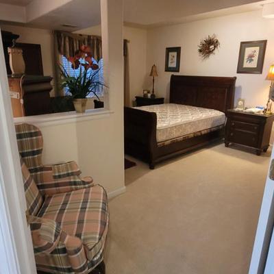 Sale Photo Thumbnail #118