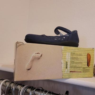 Sale Photo Thumbnail #257