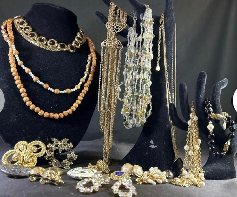 Sale Photo Thumbnail #9