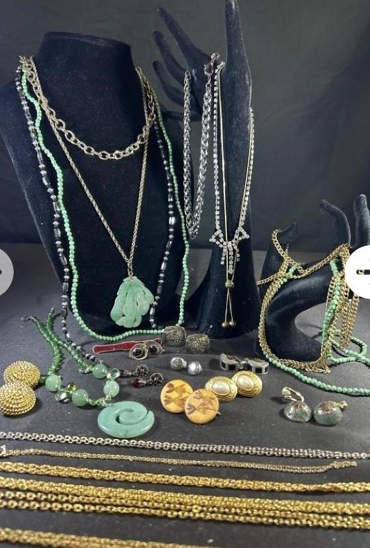 Sale Photo Thumbnail #12