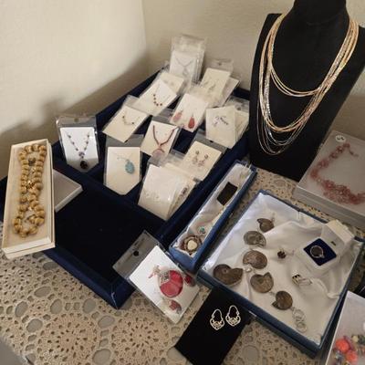 Sale Photo Thumbnail #102