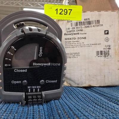 Sale Photo Thumbnail #346