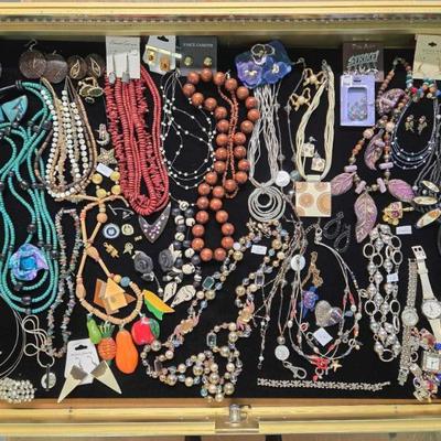 Sale Photo Thumbnail #163