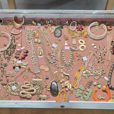 Sale Photo Thumbnail #165