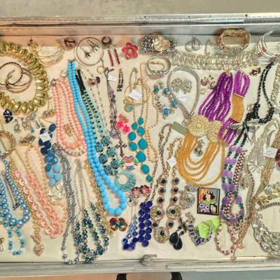 Sale Photo Thumbnail #178