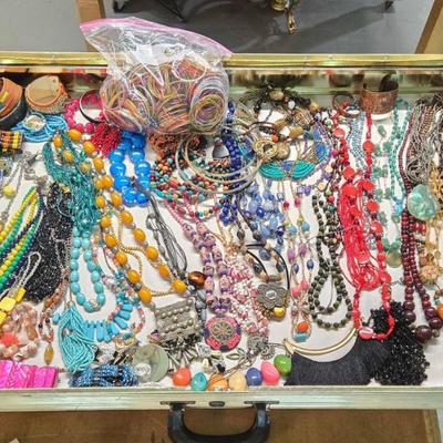 Sale Photo Thumbnail #150