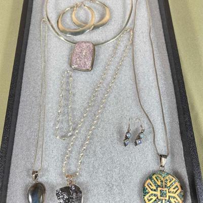 Sale Photo Thumbnail #419