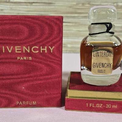 Sale Photo Thumbnail #443