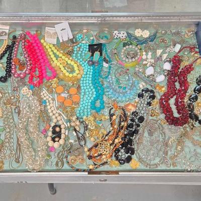 Sale Photo Thumbnail #190