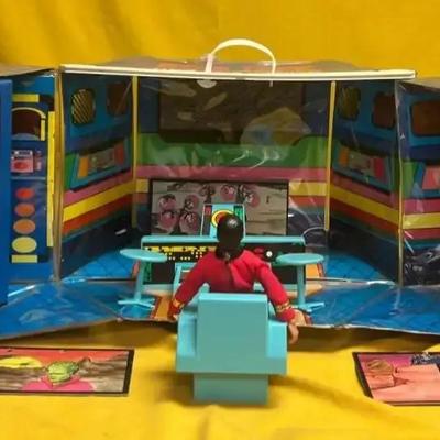 Vintage 1975 Mego Star Trek U.S.S. Enterprise playset