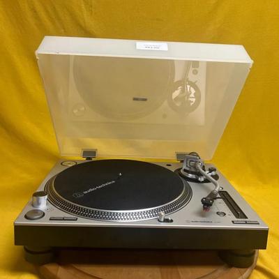 Audio-Technica AT-LP140XP direct-drive professional turntable