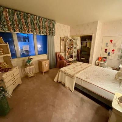 Sale Photo Thumbnail #111