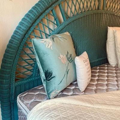 Sale Photo Thumbnail #104