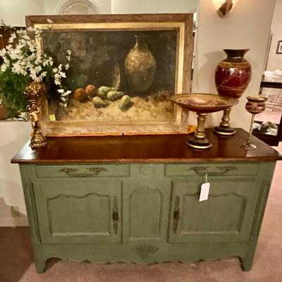 Sale Photo Thumbnail #64: Drexel Buffet