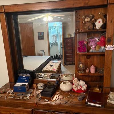 Sale Photo Thumbnail #35