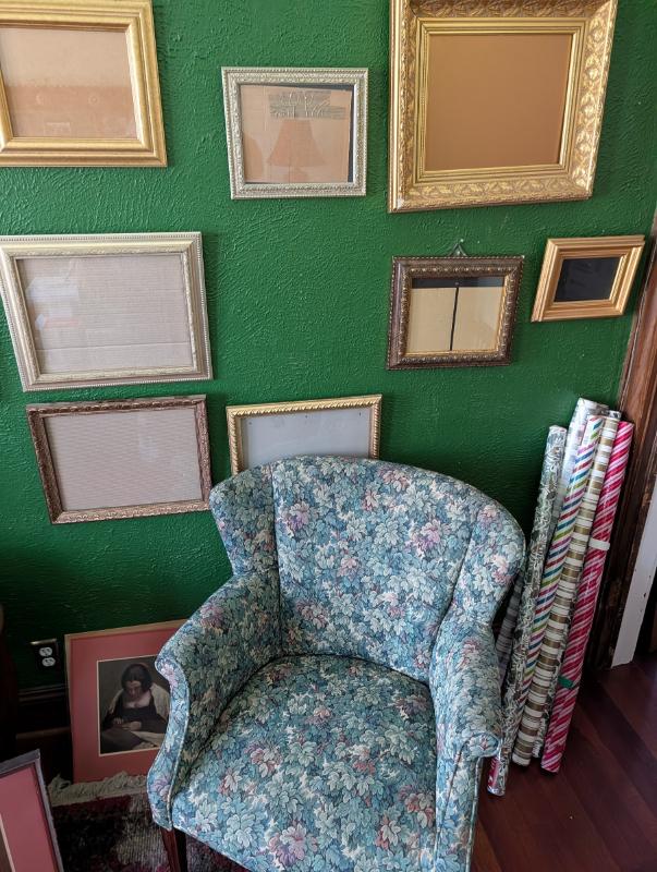 Sale Photo Thumbnail #4