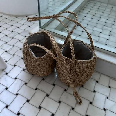 Sale Photo Thumbnail #53: hanging baskets $30