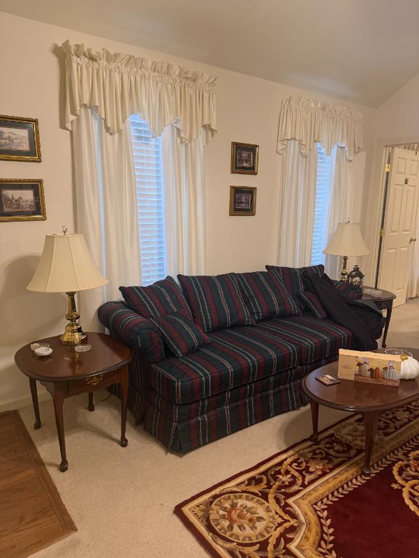 Sale Photo Thumbnail #3