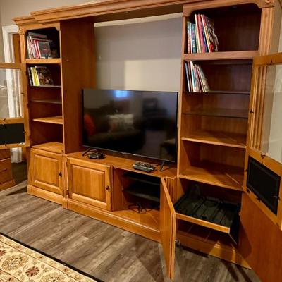 Sale Photo Thumbnail #110