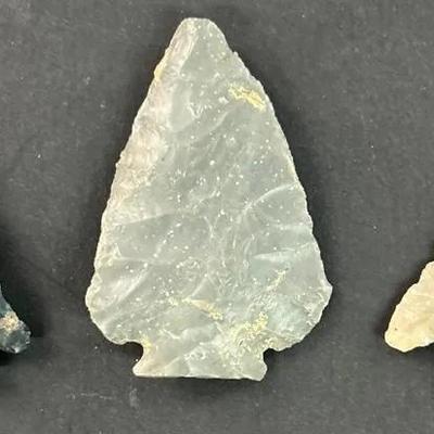 Early Archaic Projectile Points “Fractured-Base Cluster” Dated 8000-6000 BC