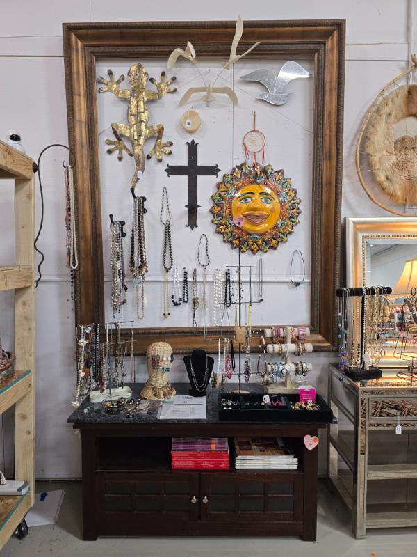 Sale Photo Thumbnail #4