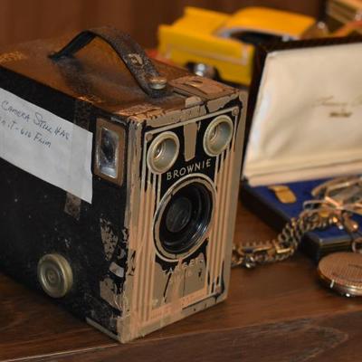 Brownie Box camera needs repair