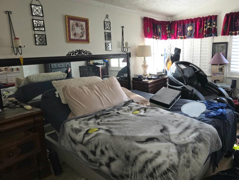 Sale Photo Thumbnail #5