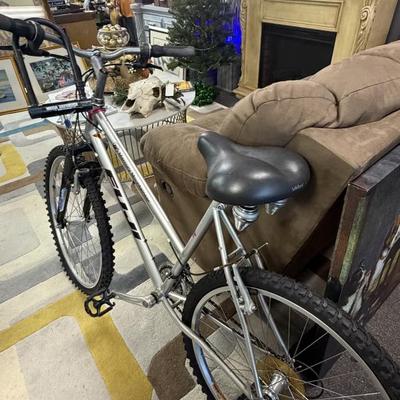 Sale Photo Thumbnail #84