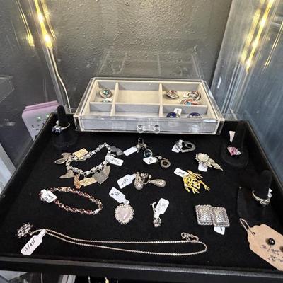 Sale Photo Thumbnail #50