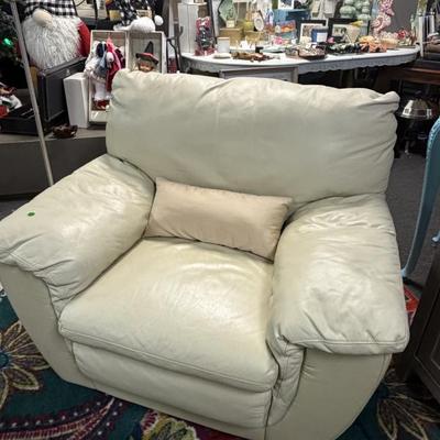 Sale Photo Thumbnail #156