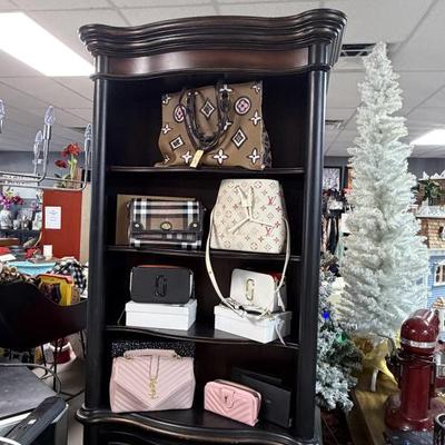 Sale Photo Thumbnail #235