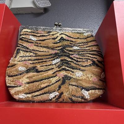 Sale Photo Thumbnail #192