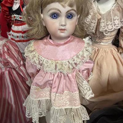 Sale Photo Thumbnail #175